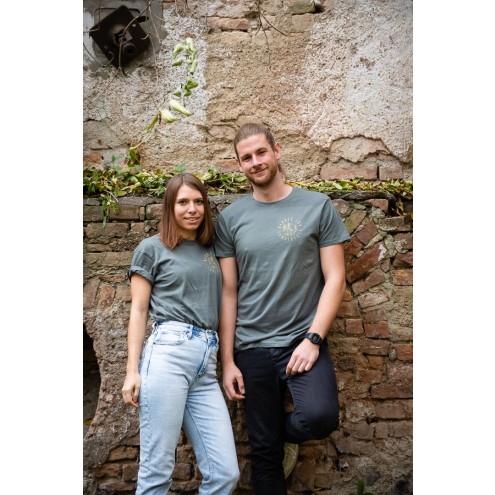 Landlocked Regular Tee